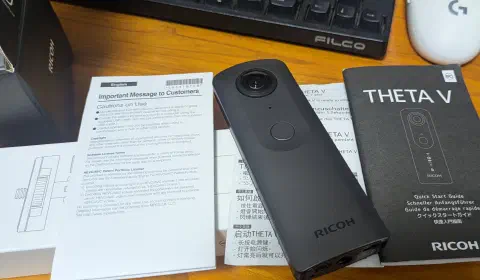 全天球カメラ RICHO THETA Vを買ってきた