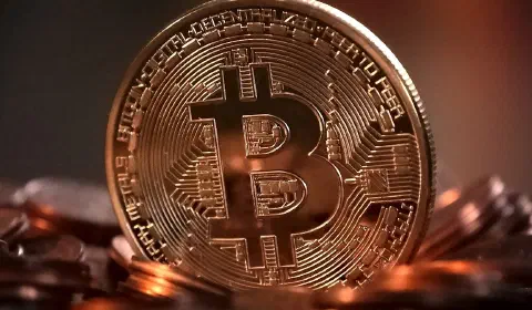 bitFlyer APIを用いた仮想通貨価格取得プログラムの実装
